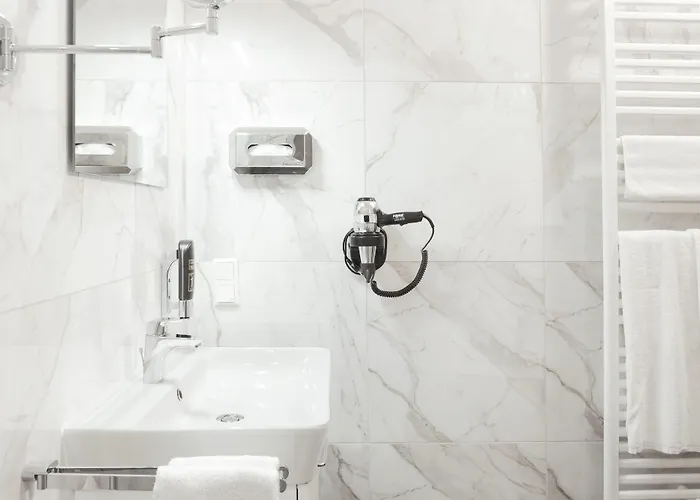 The - & House 4* Frankfurt am Main